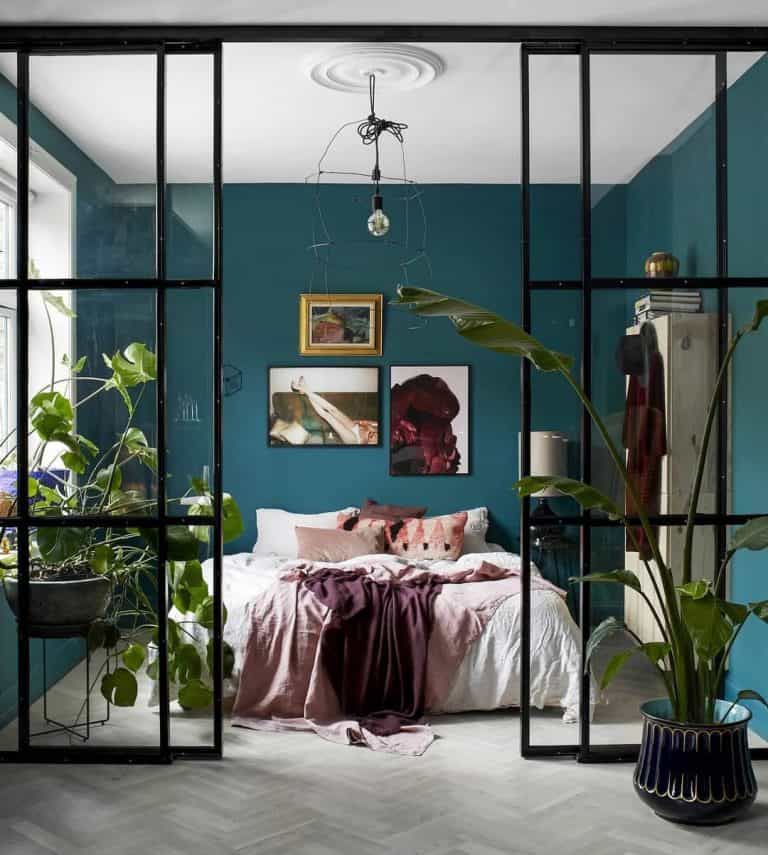 Warna cat teal untuk kamar tidur yang elegan