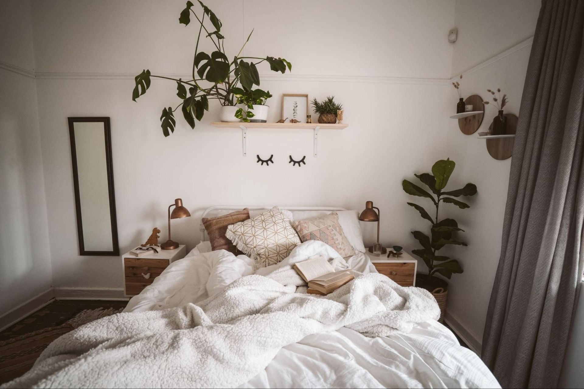 Warna cat putih untuk kamar tidur yang elegan