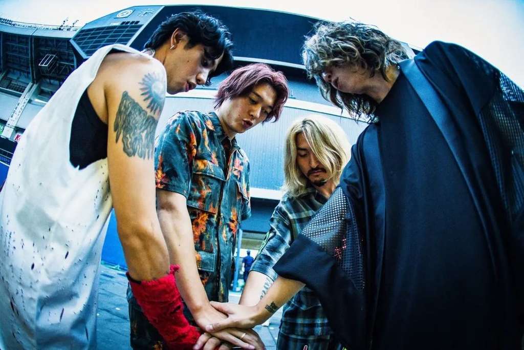 ONE OK ROCK