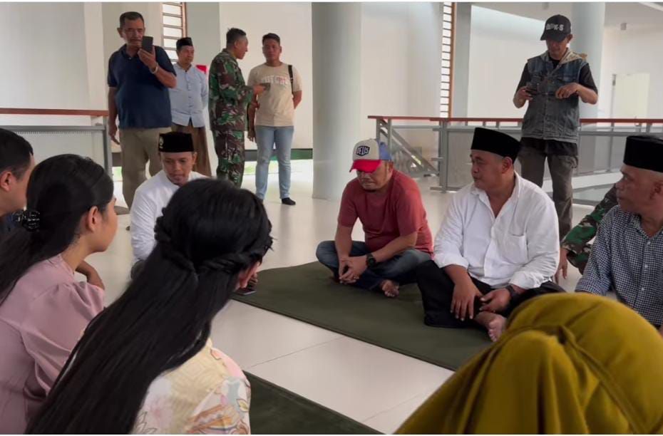 Dewi Persik dan Ketua RT Adakan Pertemuan Masalah Penolakan Sapi Kurban, Mediasi Berlangsung Alot!