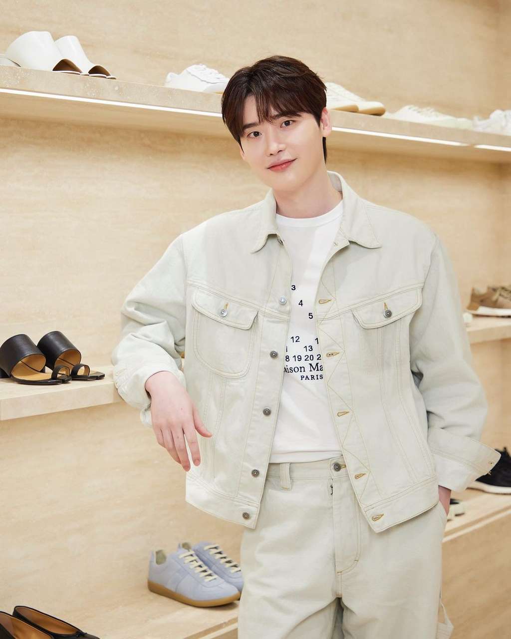 Lee Jong Suk Telepon Sang Ibu saat Fan Meeting di Jakarta, di Luar Script, Lho!