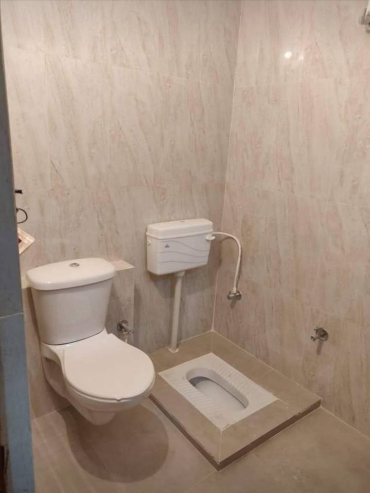 Ide Toilet Minimalis Jongkok dan Duduk
