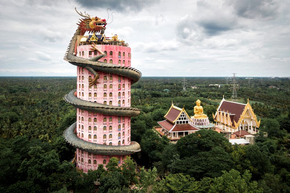 Kuil Wat Samphran di Thailand