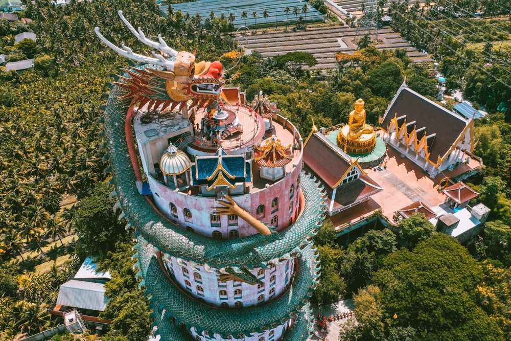 Kuil Wat Samphran di Thailand