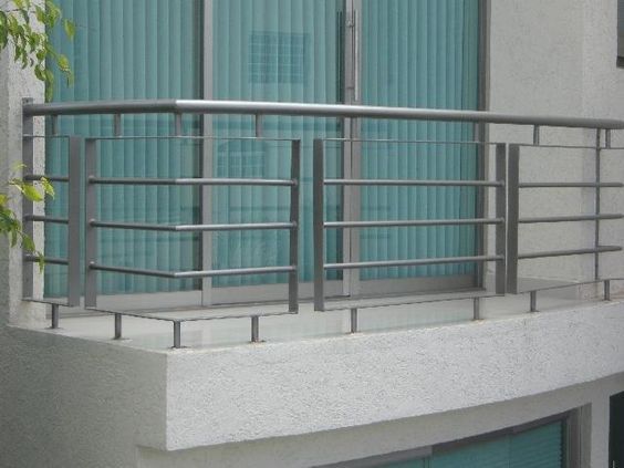 Railing Balkon Minimalis