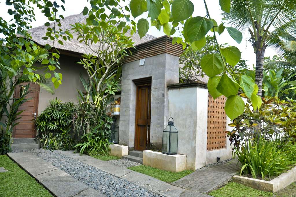 Rumah Bali Minimalis