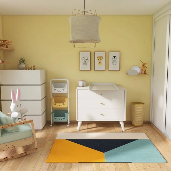 Ruangan Anak dengan cat Dinding Warna Kuning