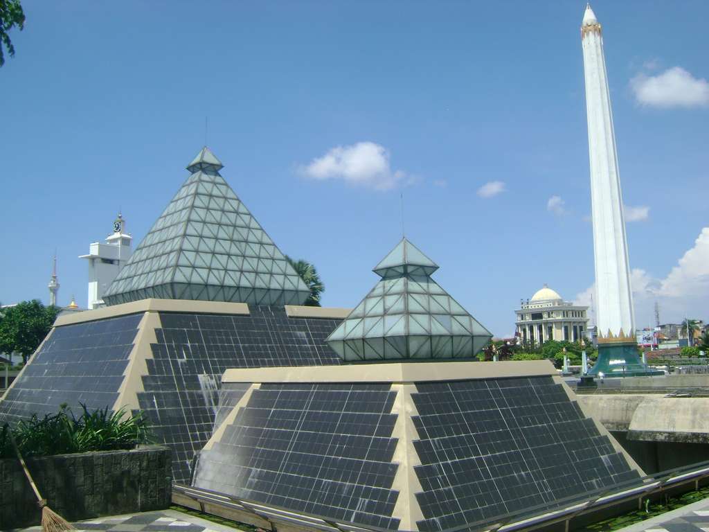 Monumen Hari Pahlawan