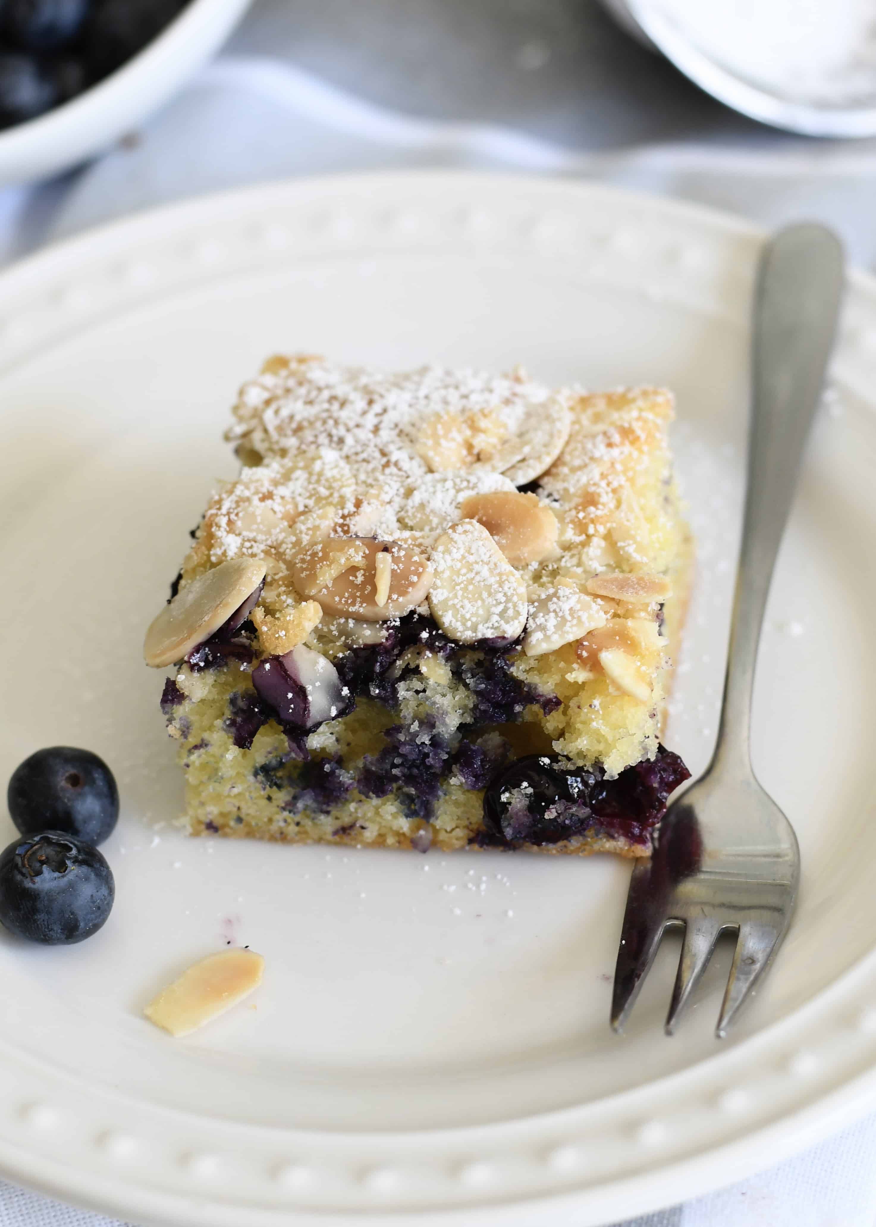 Resep Blueberry Crumble Almond Cake