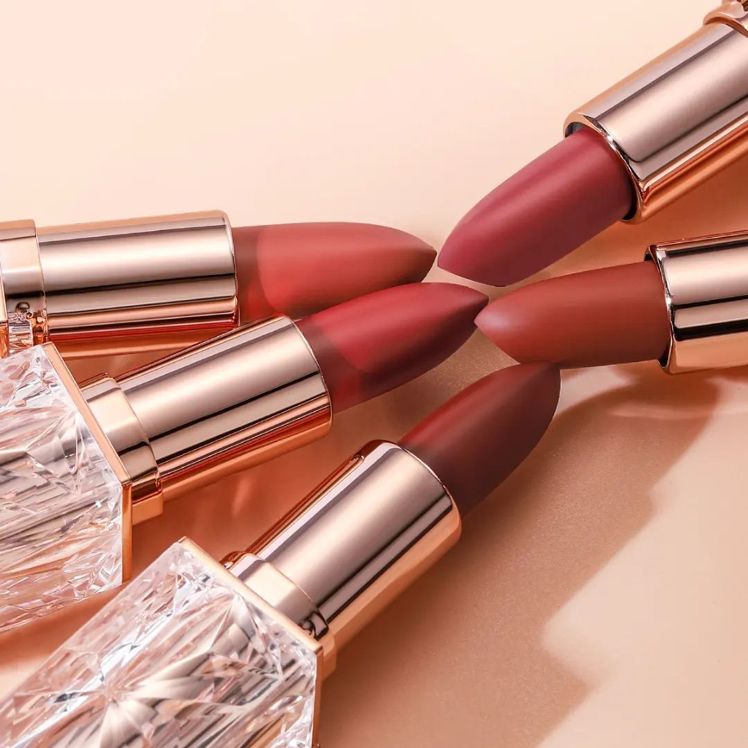 Rekomendasi Lipstik Kissproff - O.TWO.O Spun Gold Brocade Velvet Lipstick