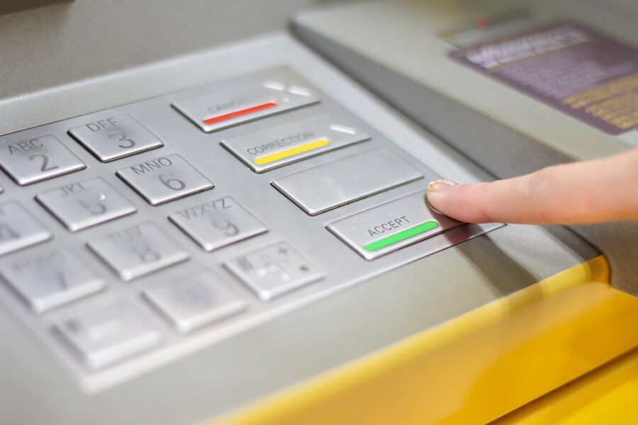 Cara Tarik Tunai Dana di ATM