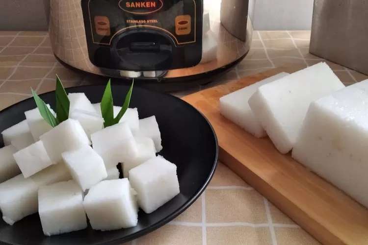 Cara Membuat Lontong Pakai Rice Cooker