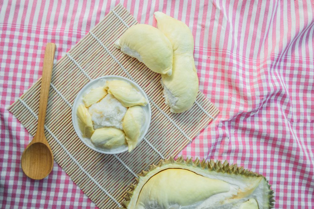 Tips Makan Durian agar Tidak Pusing