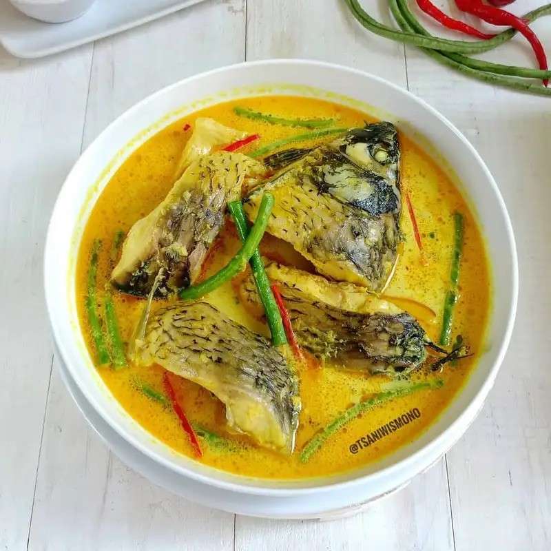 Resep Ikan Mas Bumbu Kuning