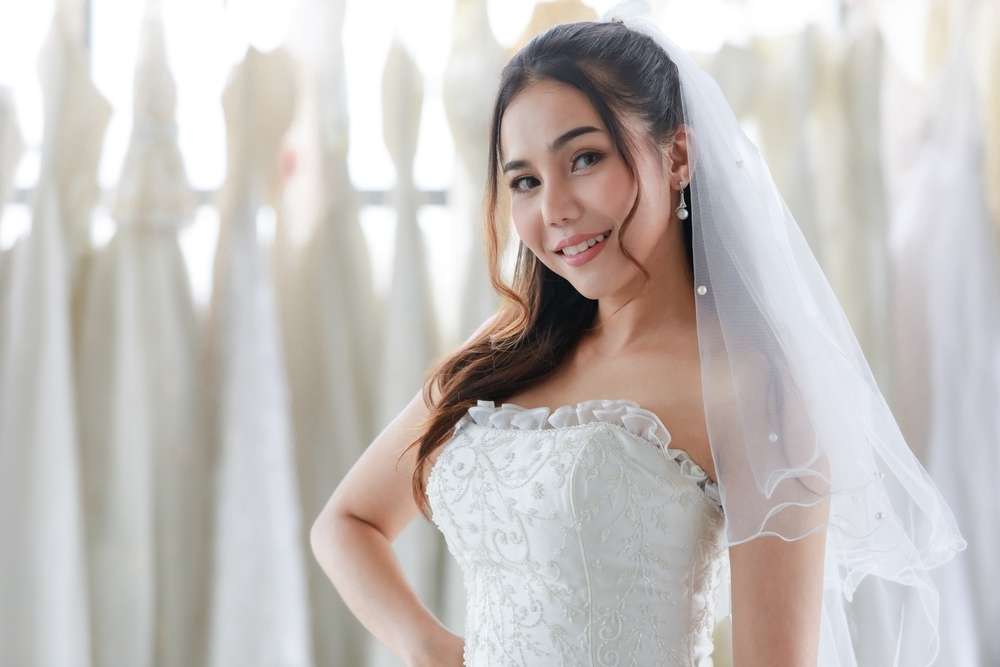 Rincian Biaya Nikah 20 Juta - MUA dan Baju Pengantin