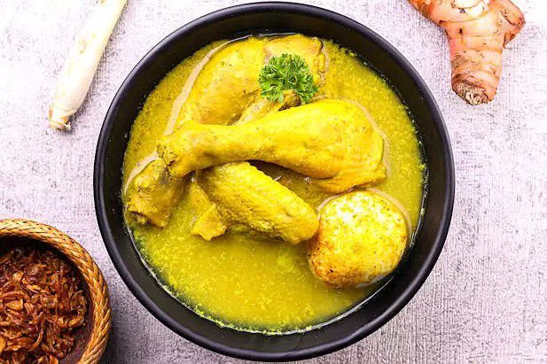 Resep Opor Ayam Spesial Kuah Kuning