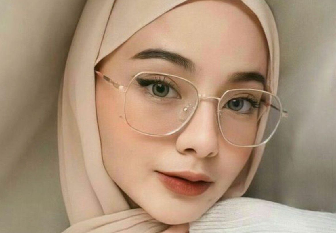 Kacamata Fashion Untuk Wanita Berhijab - Kacamata Oversized