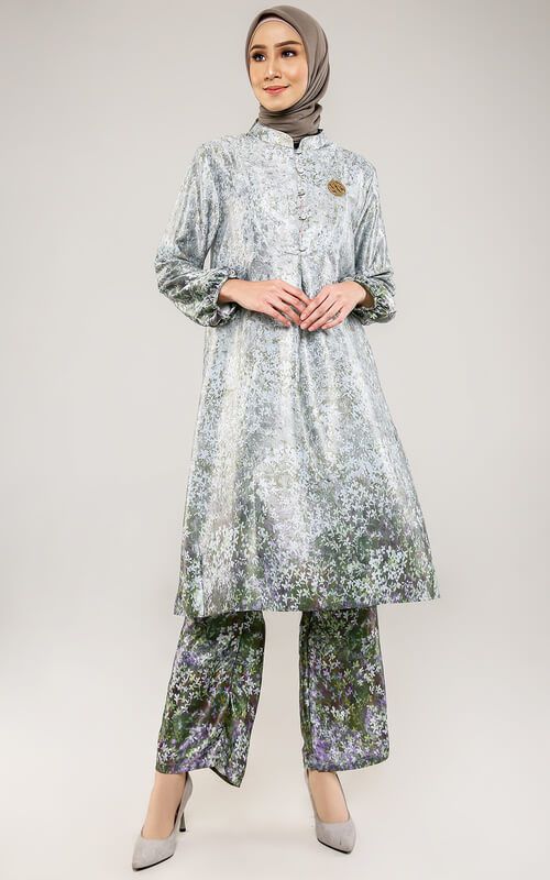 Baju Lebaran Wanita Usia 40 - Elegan dalam Setelan Modern