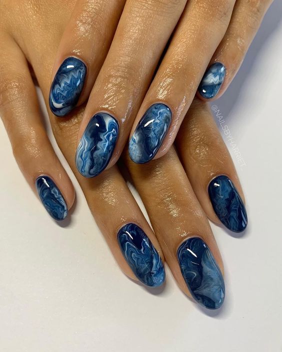 Inspirasi Nail Art Lebaran 2024 - Blue Marble