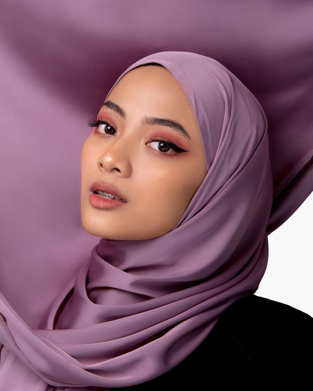 Warna Jilbab Lebaran Untuk Kulit Sawo Matang - Mauve