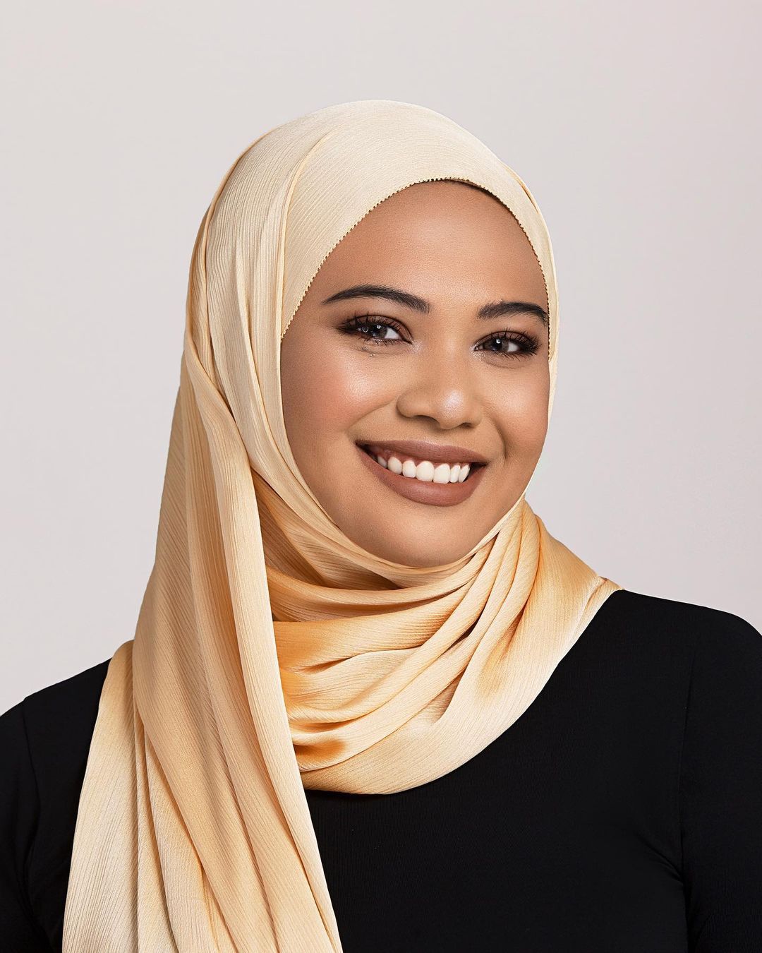 Warna Jilbab Lebaran Untuk Kulit Sawo Matang - Silk Gold Sunset