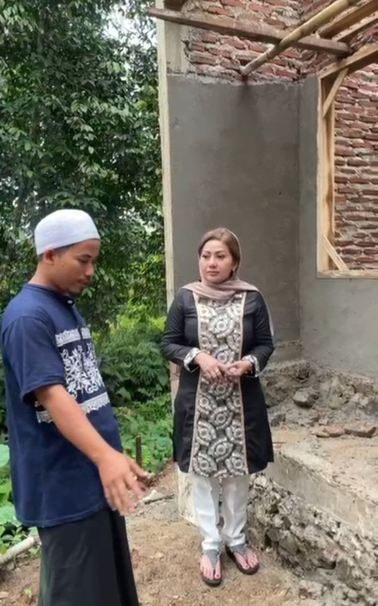 Pebisnis Yohanna Gewang Resmikan Pembangunan Pesantren