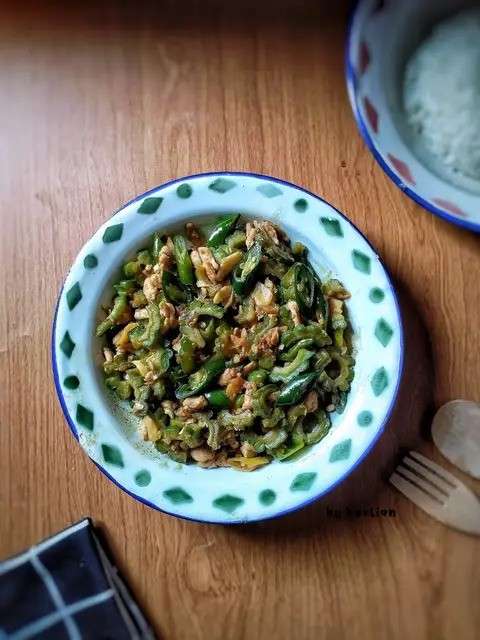 Resep Tumis Pare Cabe Ijo