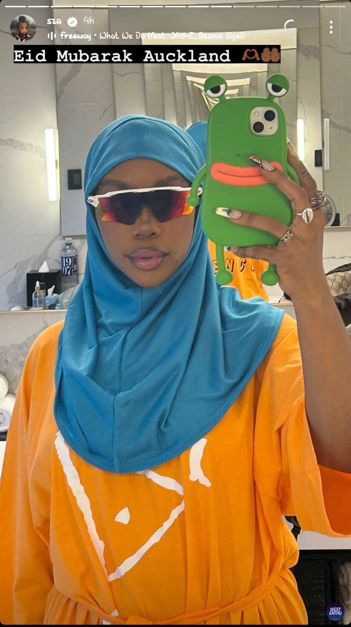 SZA Kenakan Hijab di Momen Lebaran 2024