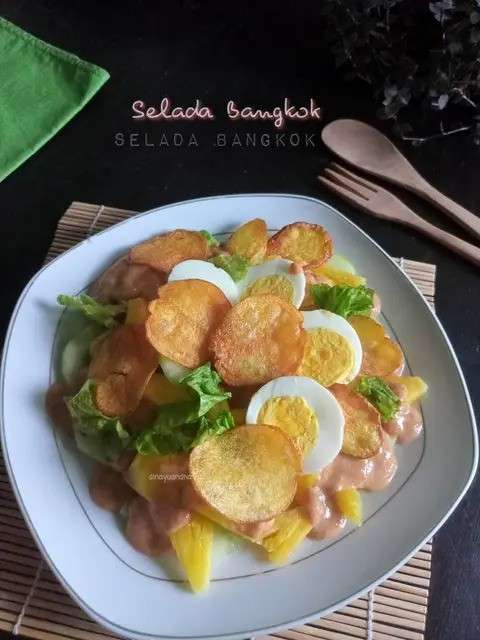 Cara Membuat Salad Sayur Selada Bangkok