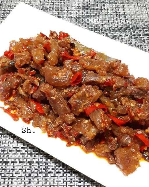 Resep Oseng Kikil Mercon Simple