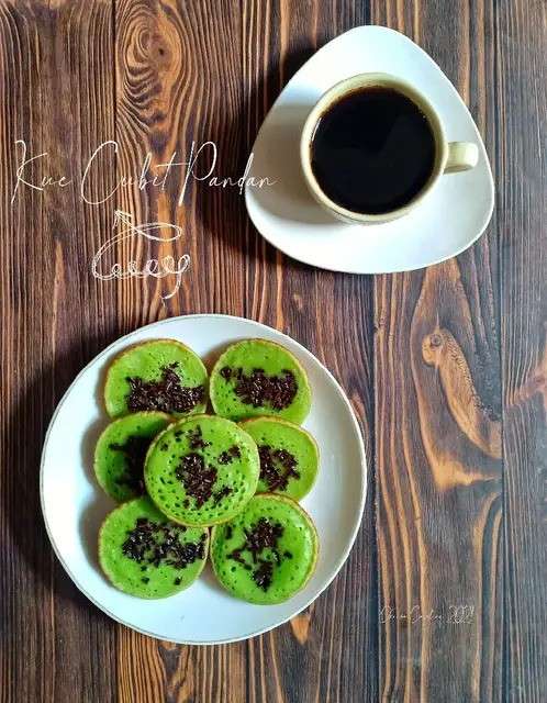 Cara Membuat Kue Cubit Pandan