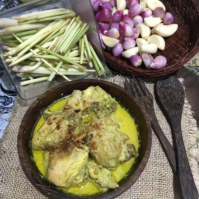 Resep Opor Ayam Kuah Susu