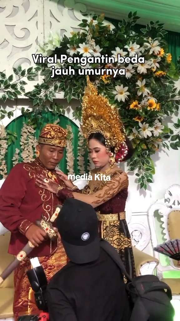 Pengantin Wanita Pingsan Dijodohkan dengan Pria yang Beda Usia Jauh