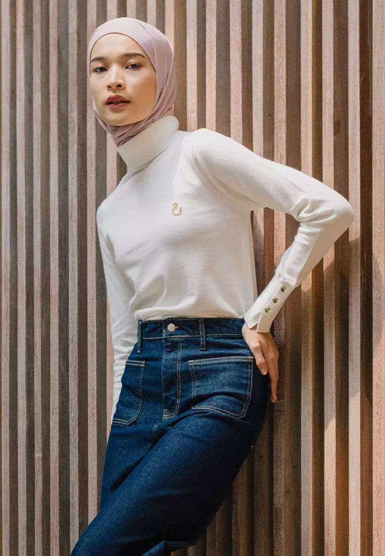 Inspirasi Mix N Match Turtleneck - Turtleneck dengan Celana Jeans