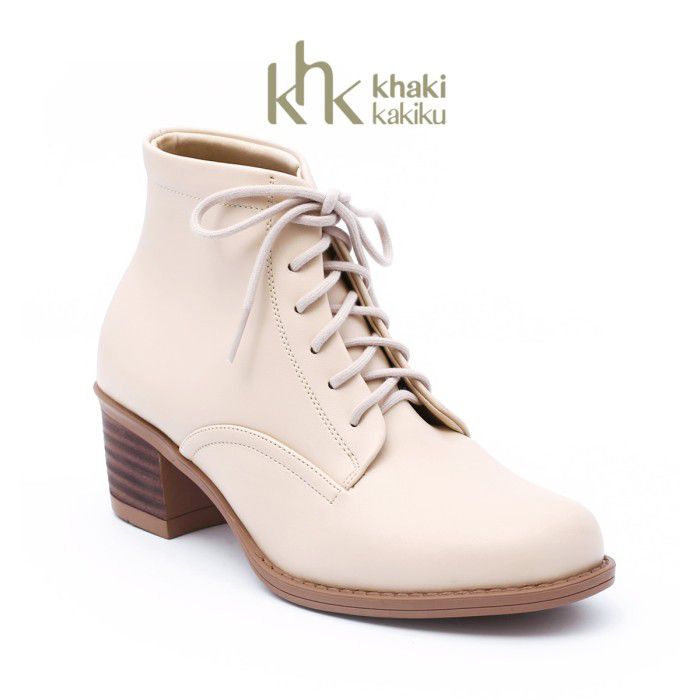 Rekomendasi Sepatu Boots Wanita Brand Lokal - Beverly Boots dari Khakikakiku