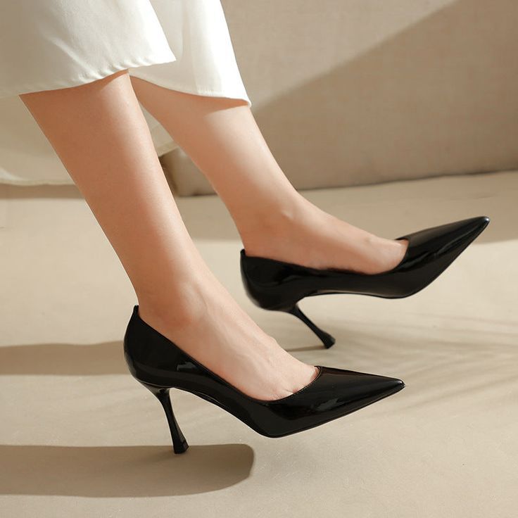 Rekomendasi Heels Untuk Ngantor - Stiletto Heels