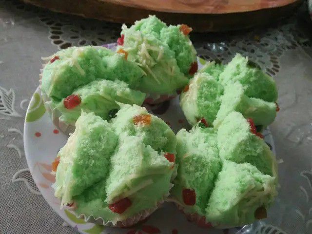 Resep Bolu Kukus Mekar Pandan Keju Sukade Isi Selai Blueberry