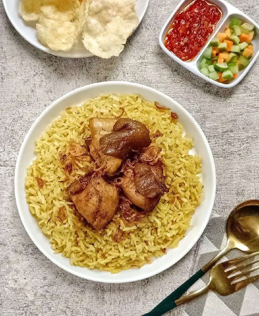 Resep Nasi Kebuli Ayam Timur Tengah