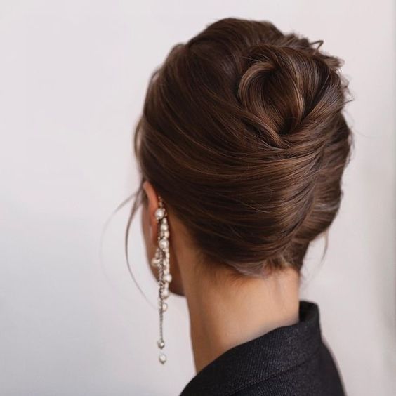 Hair Style Simple Untuk Wedding - Chignon