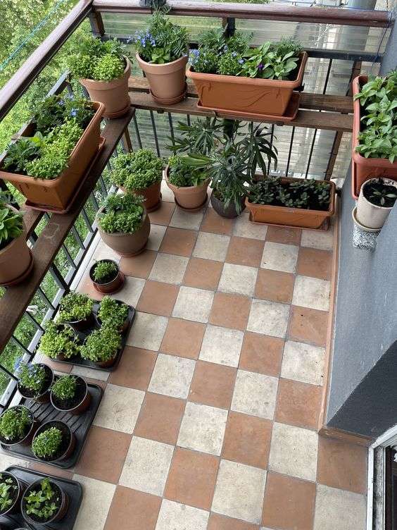 Mini Garden di Atas Rumah