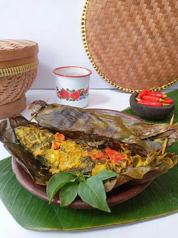 Resep Pepes Ikan Kembung Kemangi Bumbu Kuning