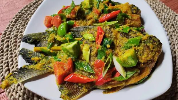 Resep Ikan Bawal Bumbu Kuning