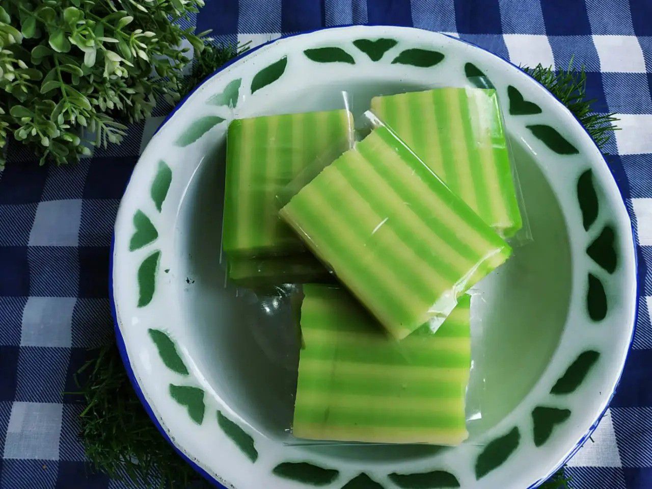 Resep Kue Lapis Tepung Terigu 1 kg