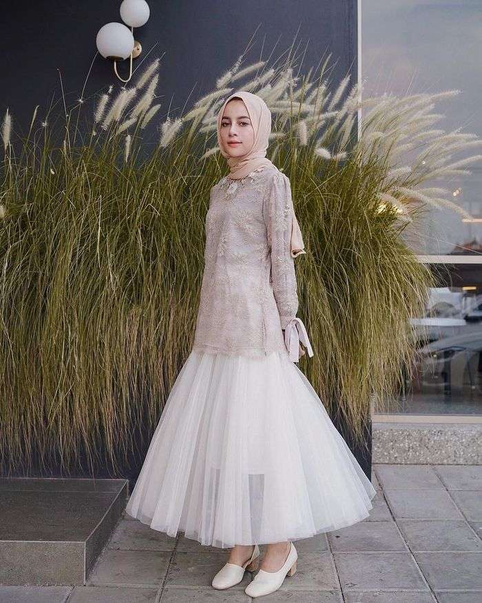 Kebaya Kondangan Hijab - Kebaya dengan Rok Tulle