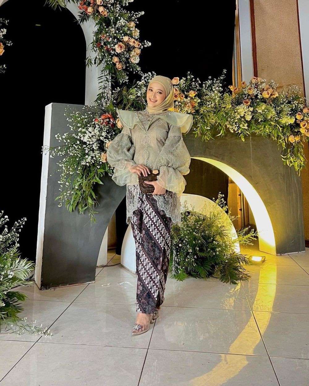 Kebaya Kondangan Hijab - Kebaya Lengan Balon