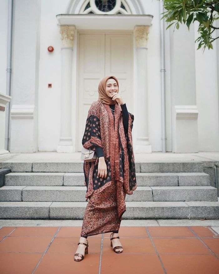 Kebaya Kondangan Hijab - Kebaya Motif Batik