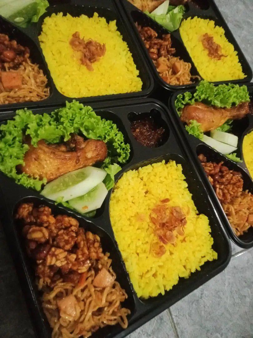 Menu Catering Nasi Kuning 15 Ribuan