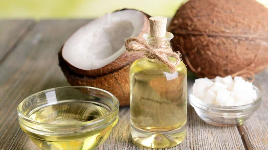 Meluruskan Rambut Dengan Bahan-Bahan Alami - Minyak Kelapa dan Minyak Zaitun