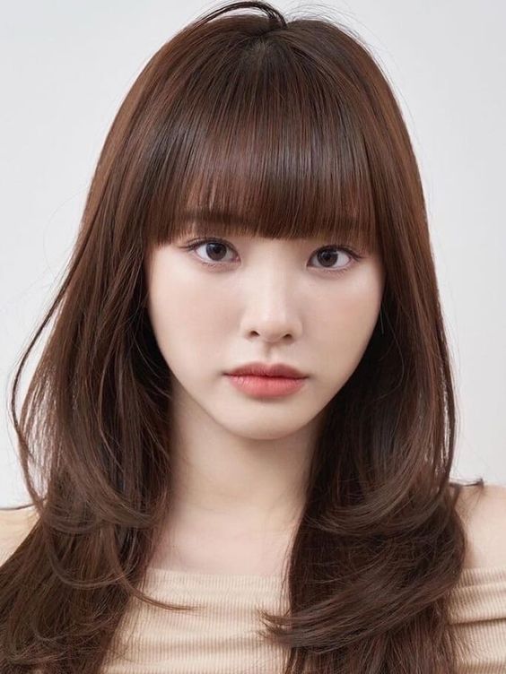 Model Poni Korea - Blunt Bangs