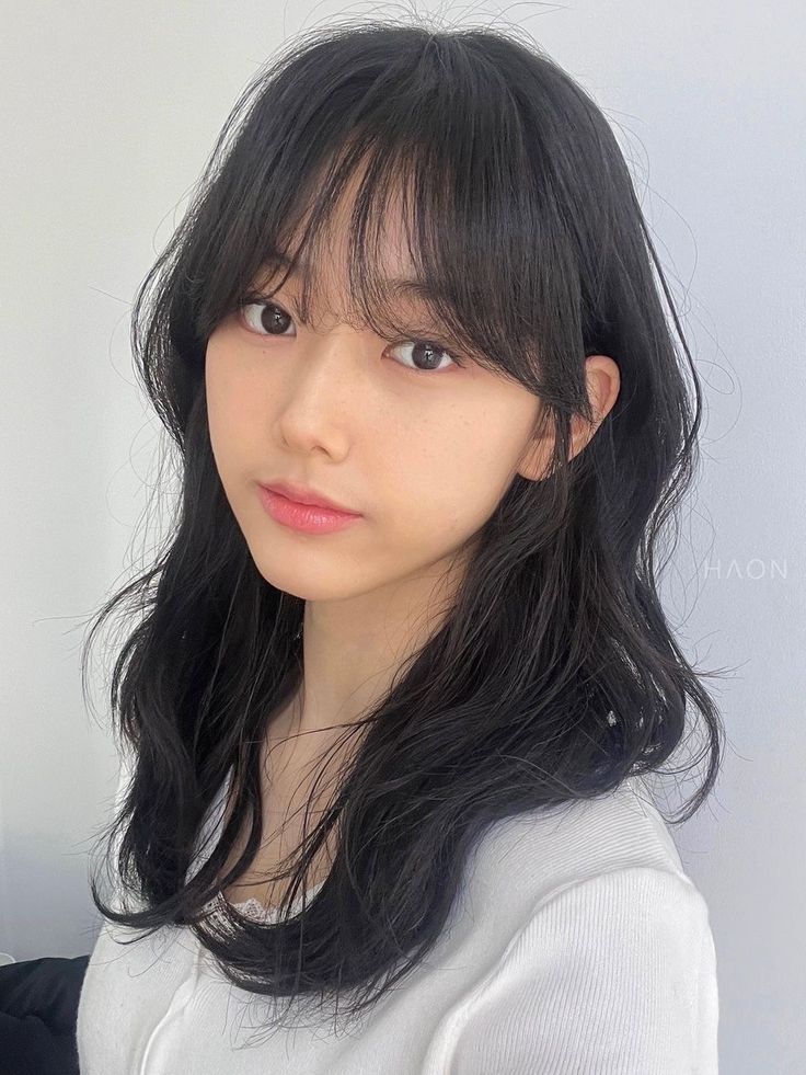 Model Poni Korea - See-Through Bangs